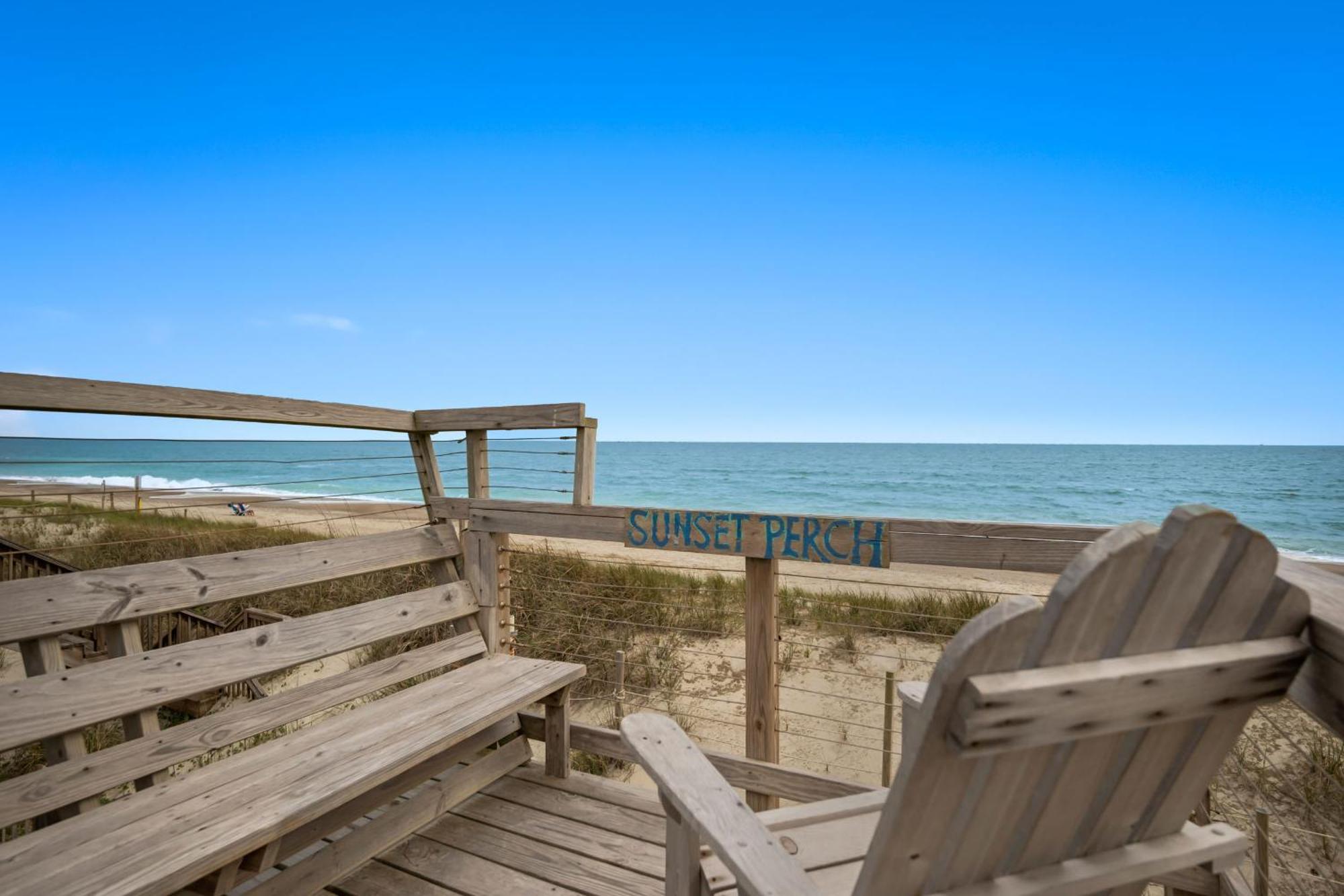 Seawards Fun By Oak Island Accommodations Exterior foto